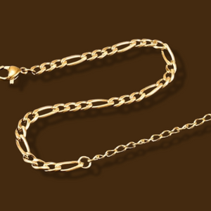 
                  
                    Load image into Gallery viewer, HOLLOW CHAIN LINK BRACELET
                  
                